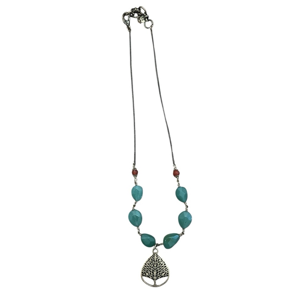 Lucky Brand jade and brass necklace in great‎ condition